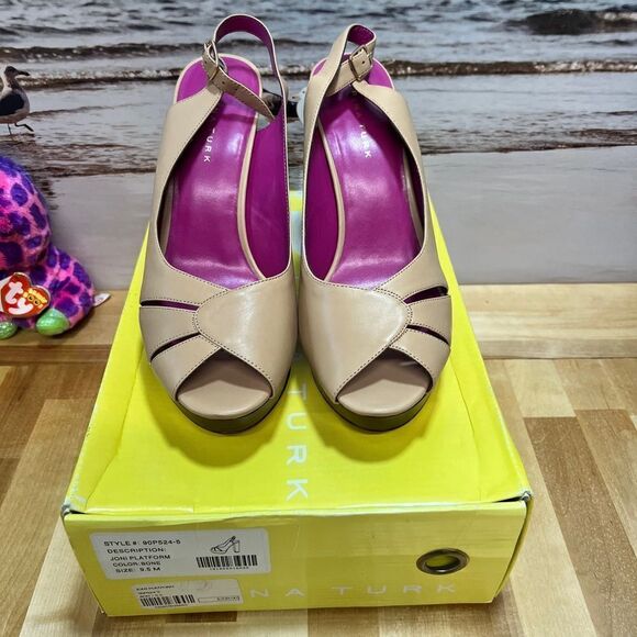 Trina Turn Joni Platform Size 9.5 - Picture 2 of 9